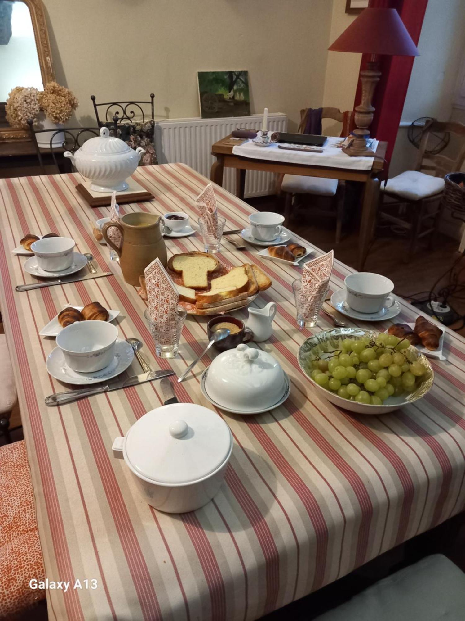 Génis Maison De La Source מראה חיצוני תמונה